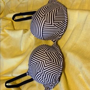 VS Pink Wear Everywhere Push-up Bra 34D